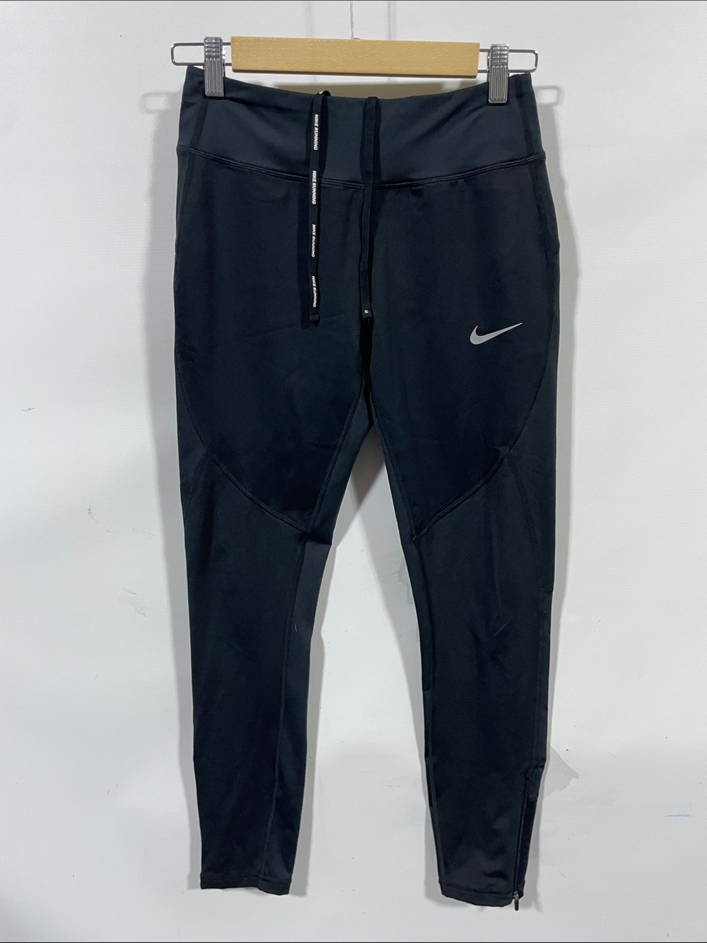 Nike Black Performance Leggings with Reflective Swoosh